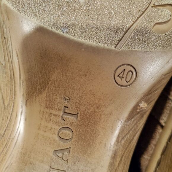 Women's Naot Avignon Clog - Picture 6 of 6